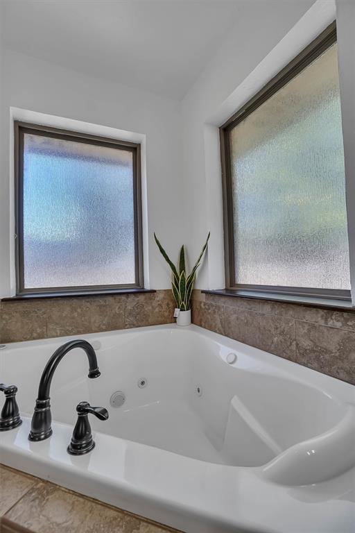 715 N Michigan Avenue Property Photo 31
