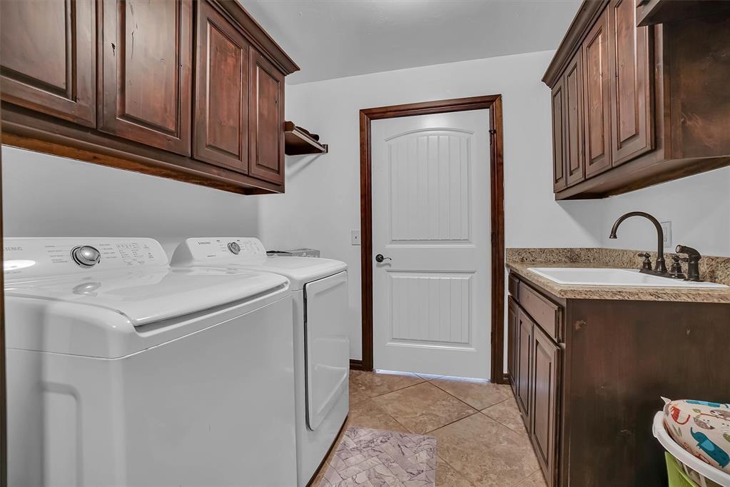 715 N Michigan Avenue Property Photo 42
