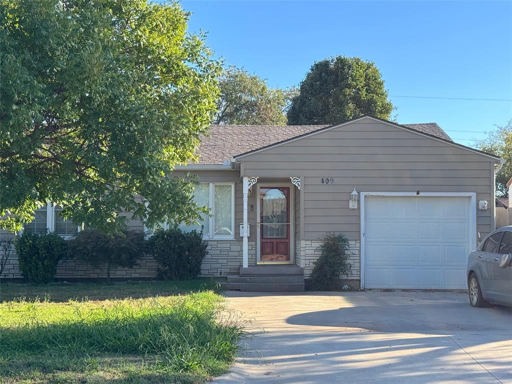 409 W Cottonwood Avenue Property Photo 2