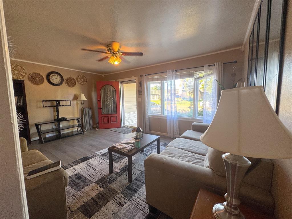 409 W Cottonwood Avenue Property Photo 5