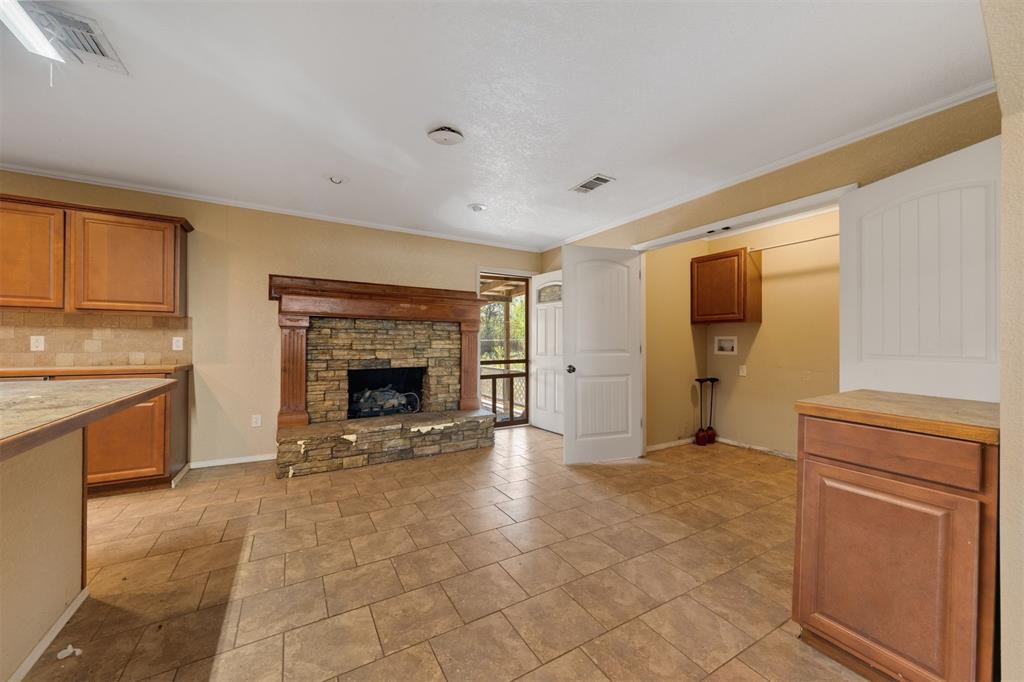 25994 State Highway 112 Property Photo 4