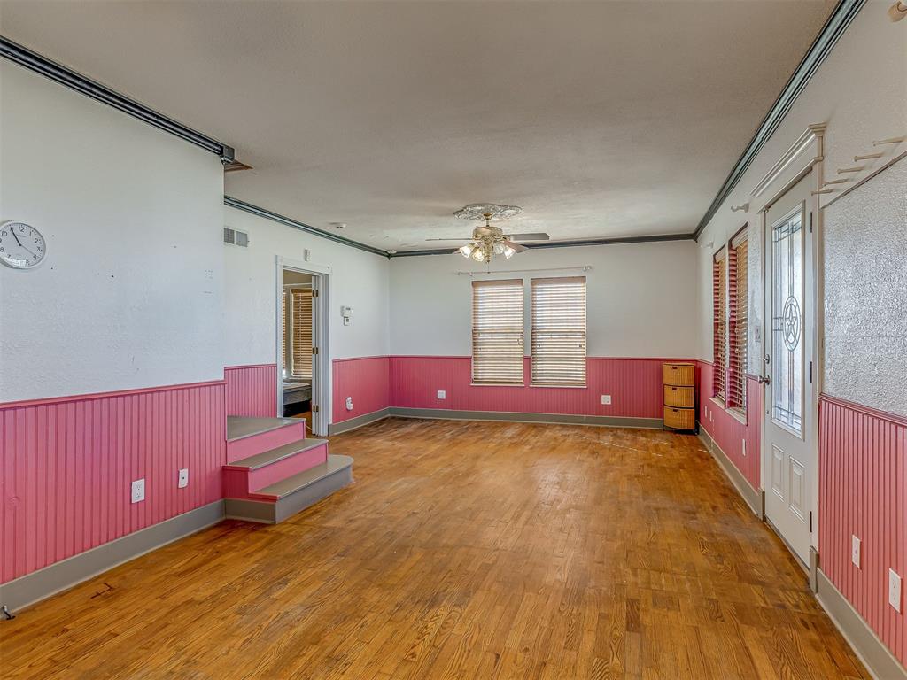 23065 E 1090 Road Property Photo 8