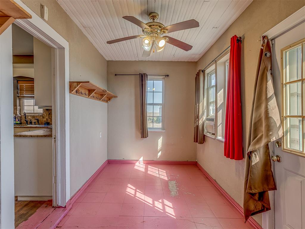 23065 E 1090 Road Property Photo 22