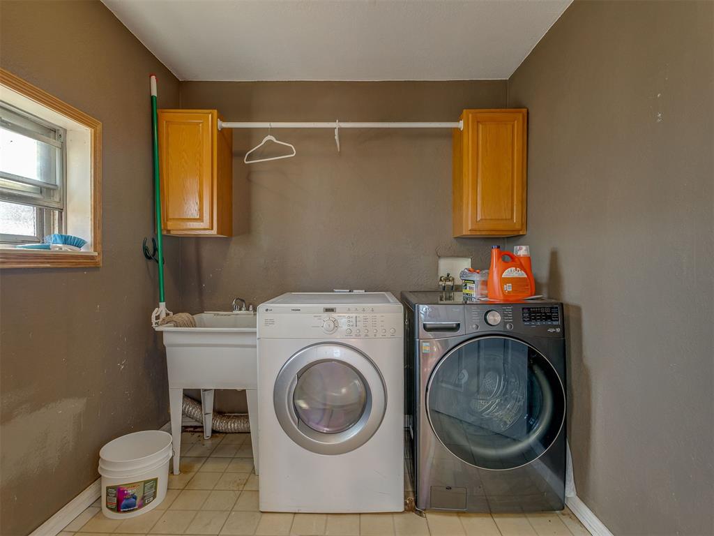 23065 E 1090 Road Property Photo 24