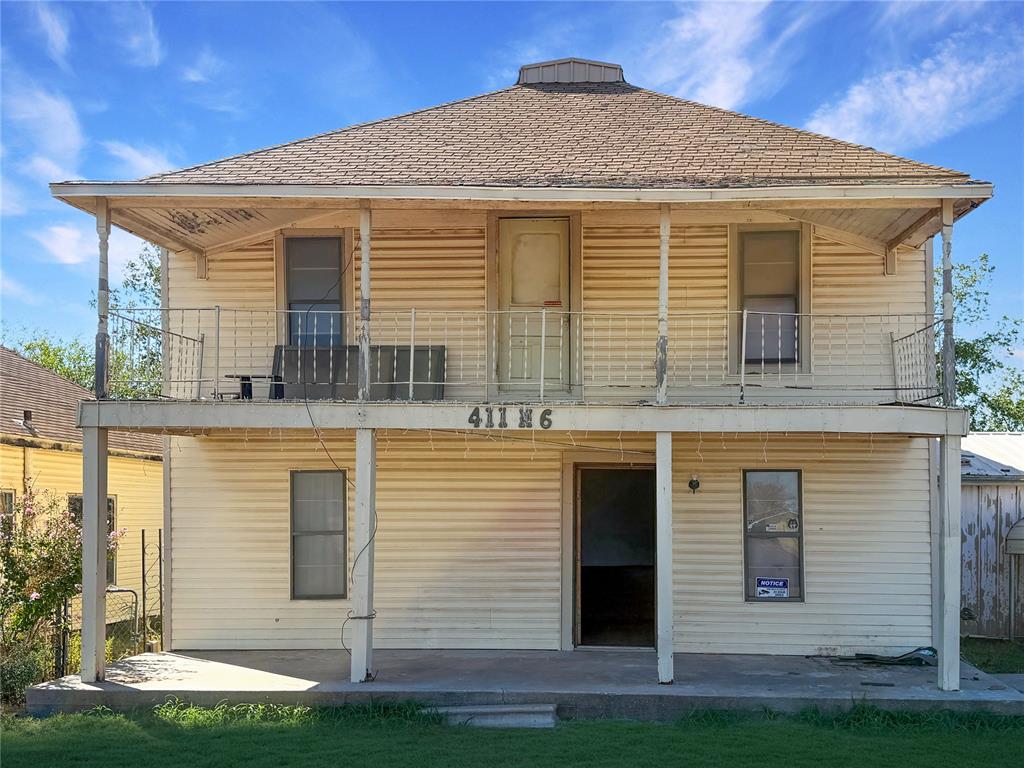 411 N 6th Street Property Photo 1