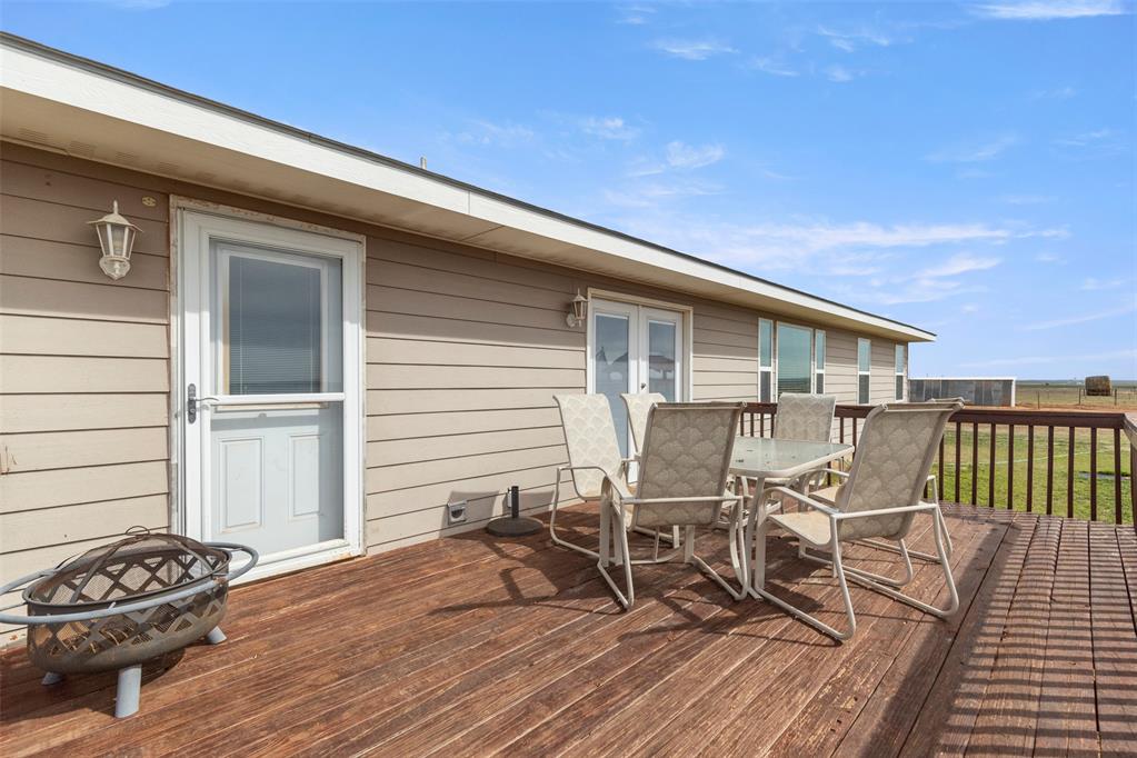 22950 E 1130th Road Property Photo 17