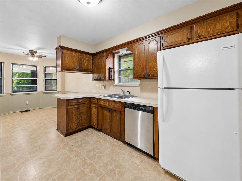 324 W Blueridge Drive Property Photo 15