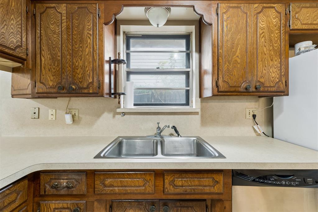 324 W Blueridge Drive Property Photo 17