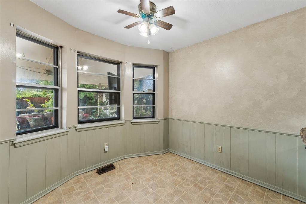 324 W Blueridge Drive Property Photo 18