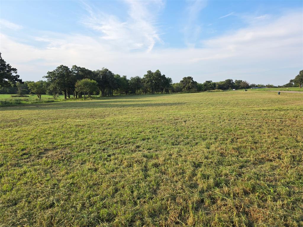 6242 Lake Breeze Drive Property Photo 8