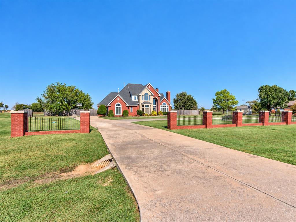 3401 Crystal Spring Drive Property Photo 4