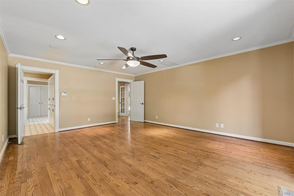 1902 Pin Oak Circle Property Photo 22