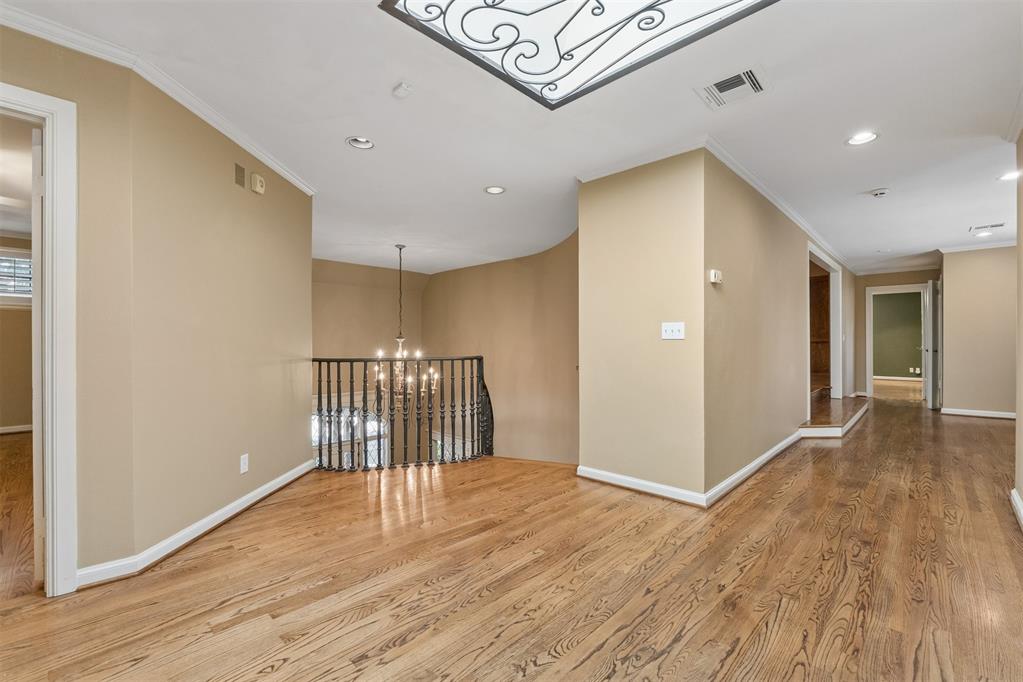 1902 Pin Oak Circle Property Photo 27