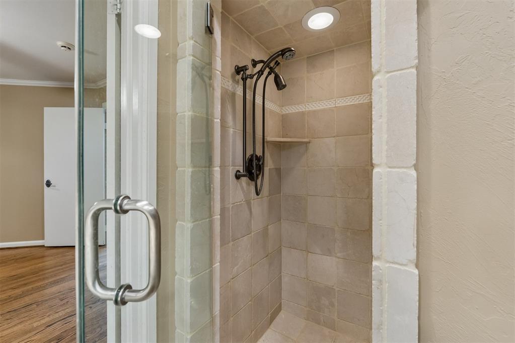 1902 Pin Oak Circle Property Photo 39
