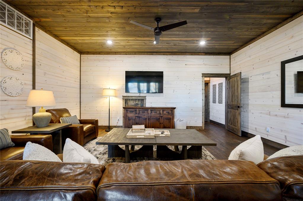579 Moonshiner Springs Trail Property Photo 25