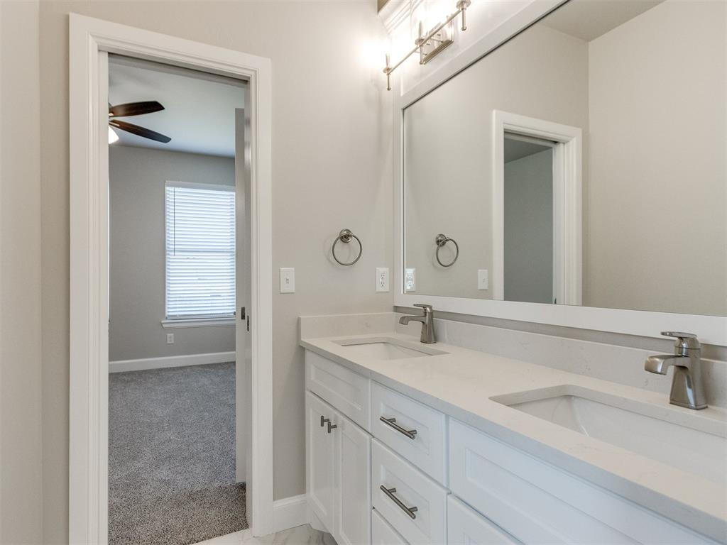 2915 Ridgecrest Drive Property Photo 16