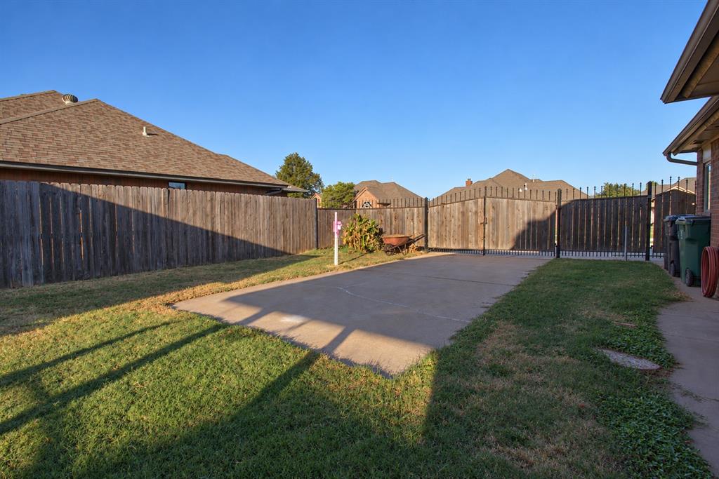 11229 Kingsgate Drive Property Photo 29