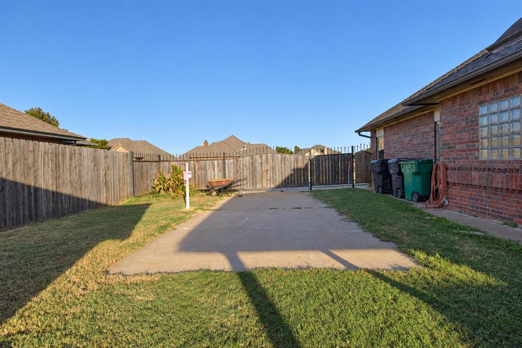 11229 Kingsgate Drive Property Photo 30