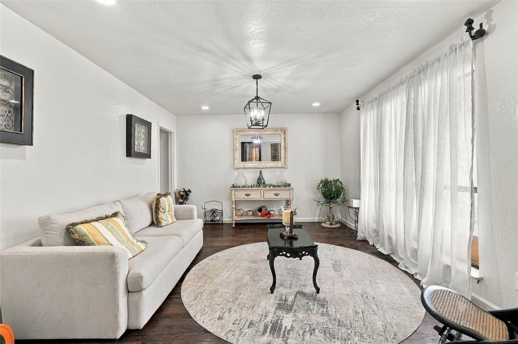 9908 Rockwell Terrace Property Photo 8