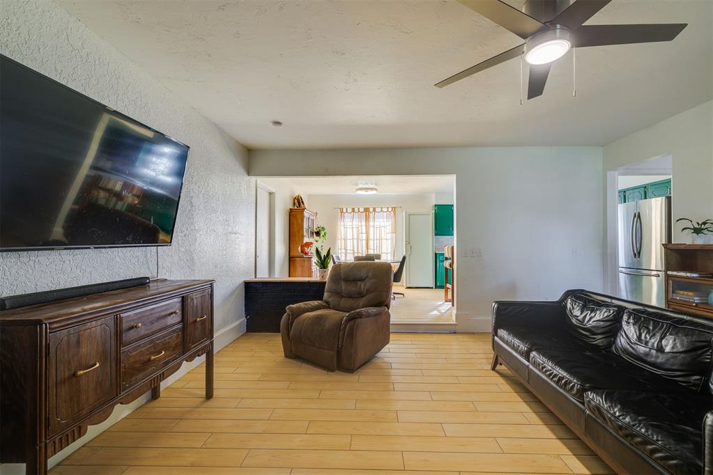 203 Jeffries Drive Property Photo 10