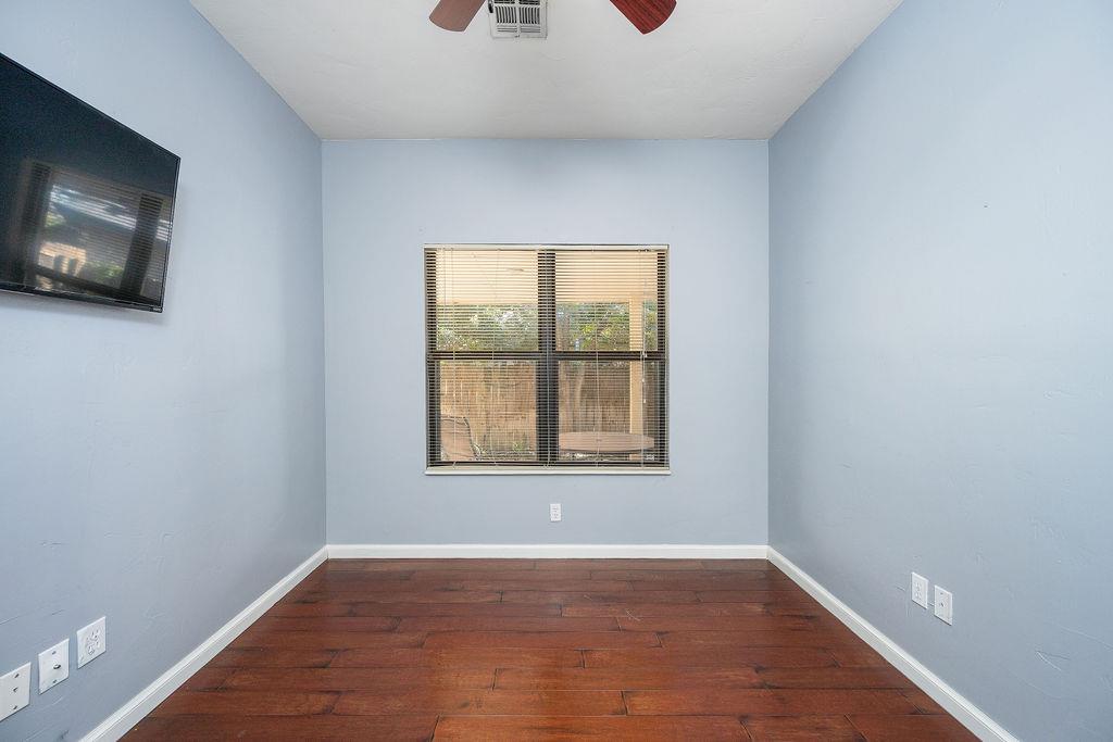 11904 Barrywood Drive Property Photo 15