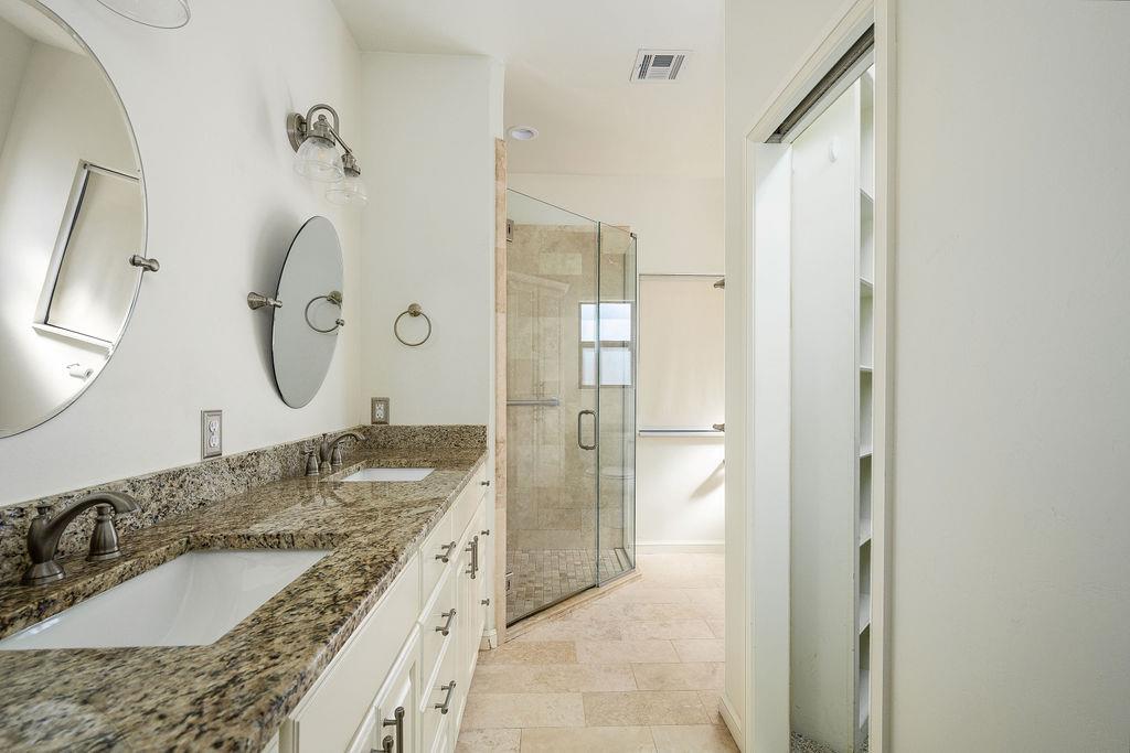 11904 Barrywood Drive Property Photo 24