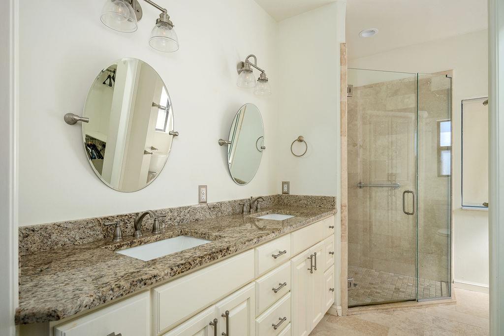 11904 Barrywood Drive Property Photo 25