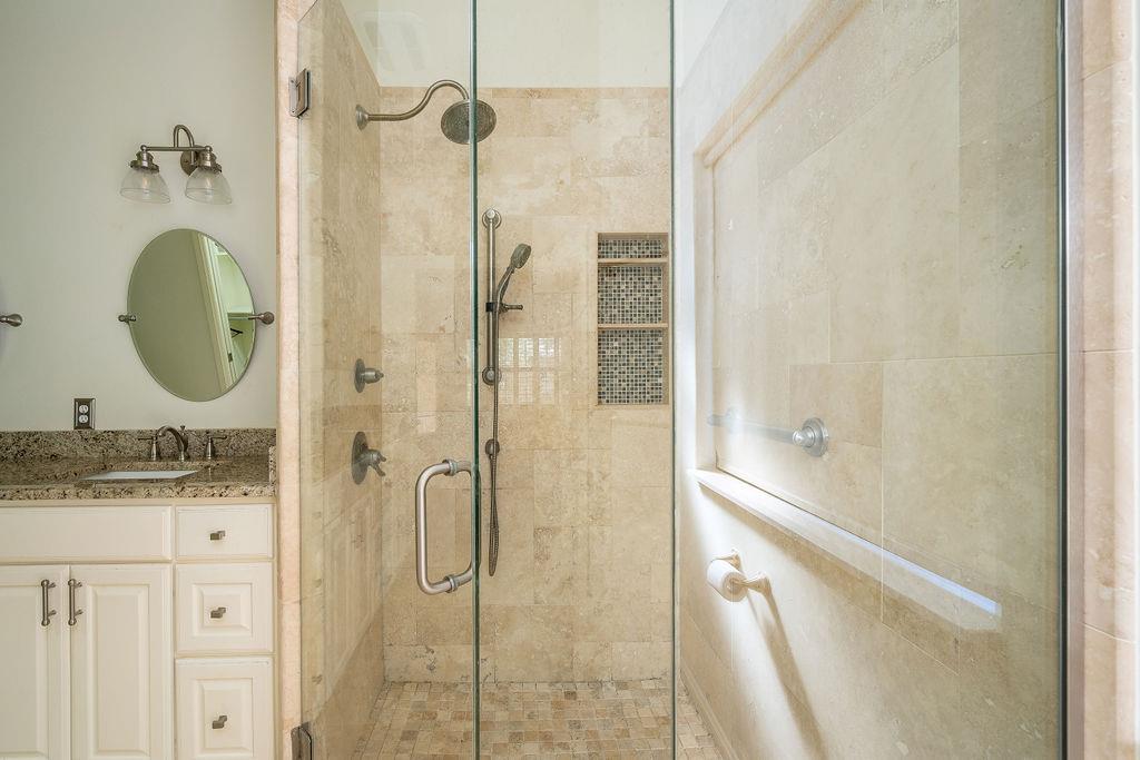 11904 Barrywood Drive Property Photo 27