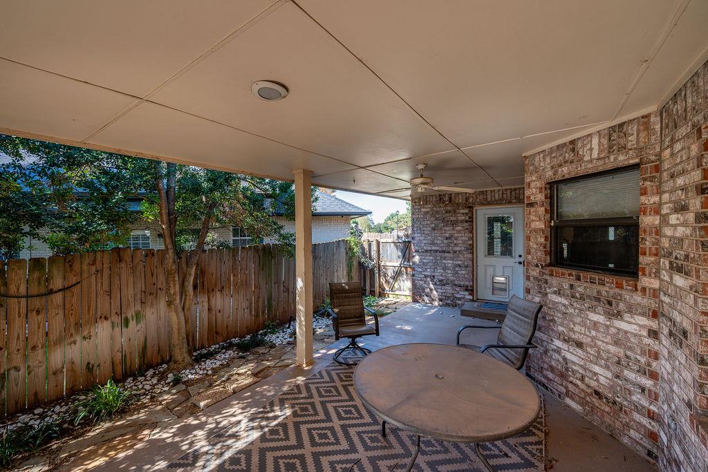 11904 Barrywood Drive Property Photo 28