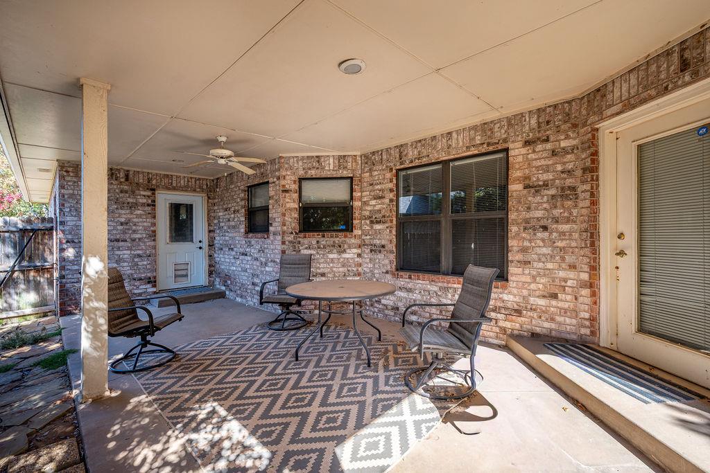 11904 Barrywood Drive Property Photo 30