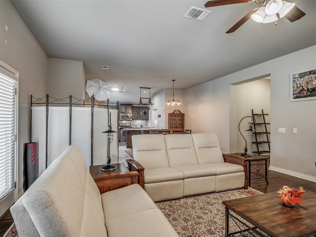 915 Eaglerock Lane Property Photo 11