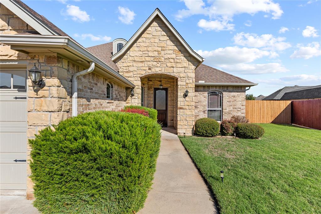 1304 Crimson Drive Property Photo 4