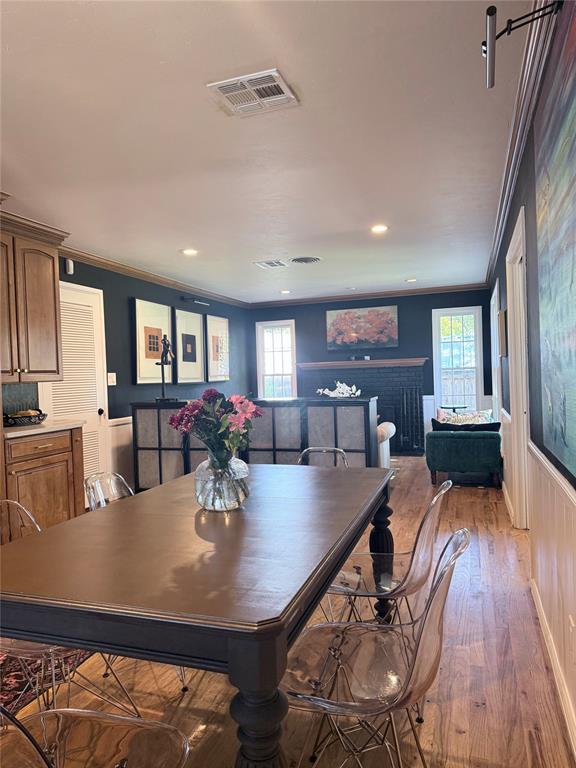 1201 Glenbrook Terrace Property Photo 4