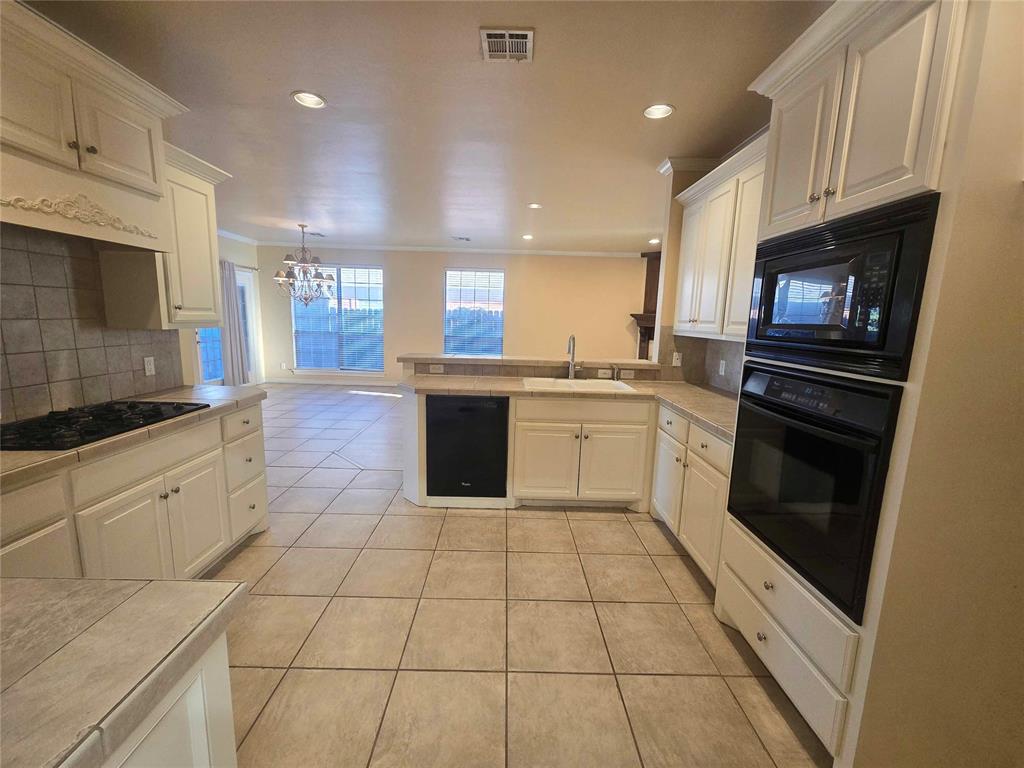 17205 Cedar Drive Property Photo 8