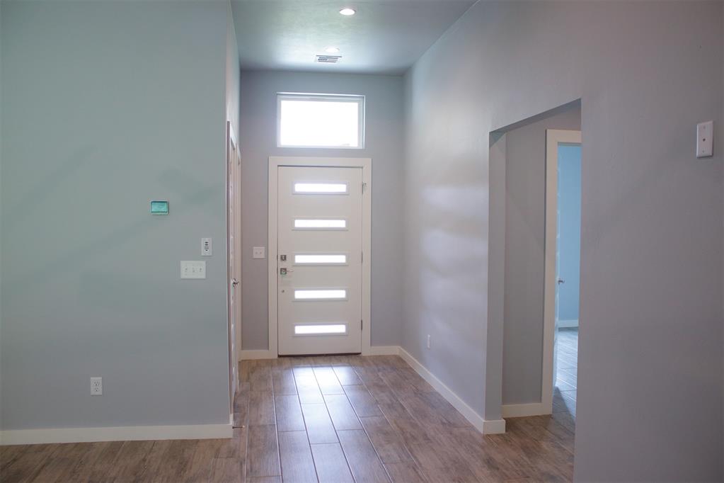 17876 Salem Road Property Photo 4