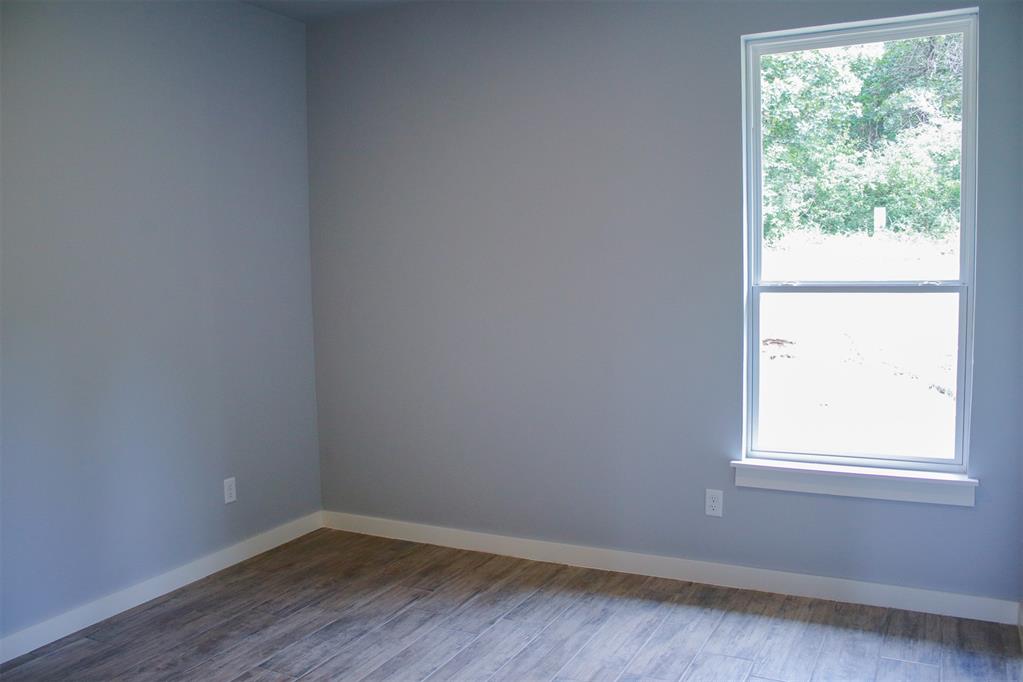 17876 Salem Road Property Photo 9