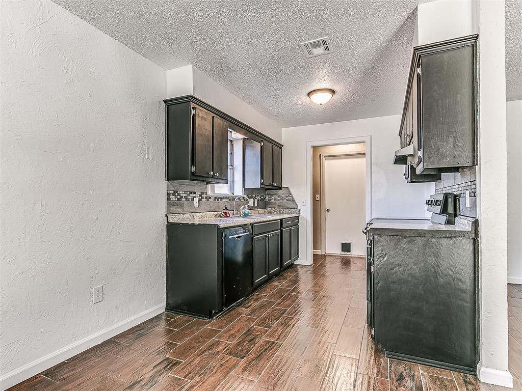 451 Crooked Oak Drive Property Photo 18