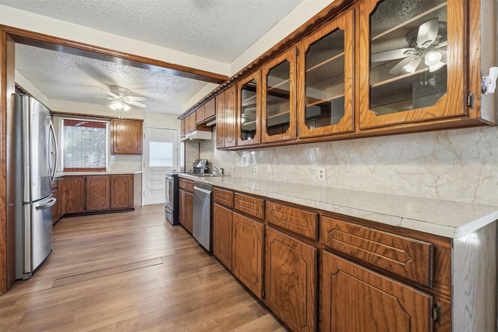 213 Shell Boulevard Property Photo 9
