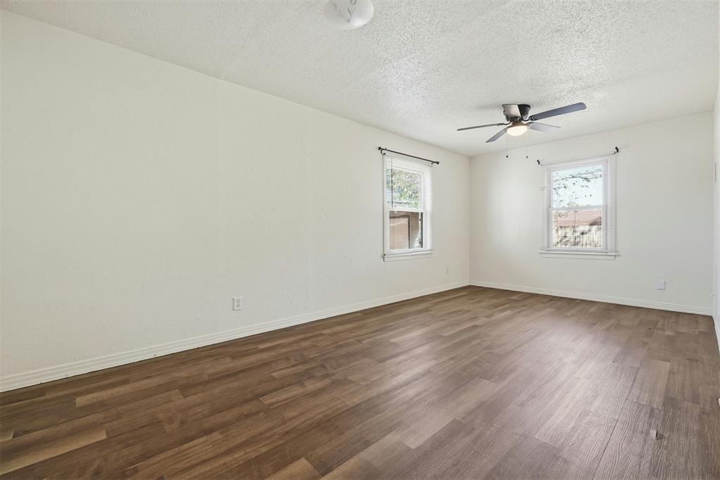 213 Shell Boulevard Property Photo 17