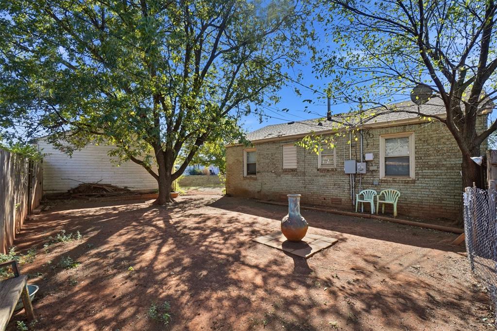 213 Shell Boulevard Property Photo 19