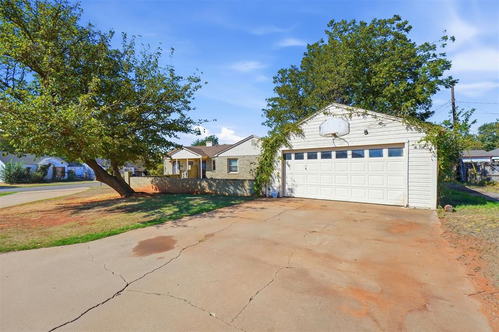 213 Shell Boulevard Property Photo 22