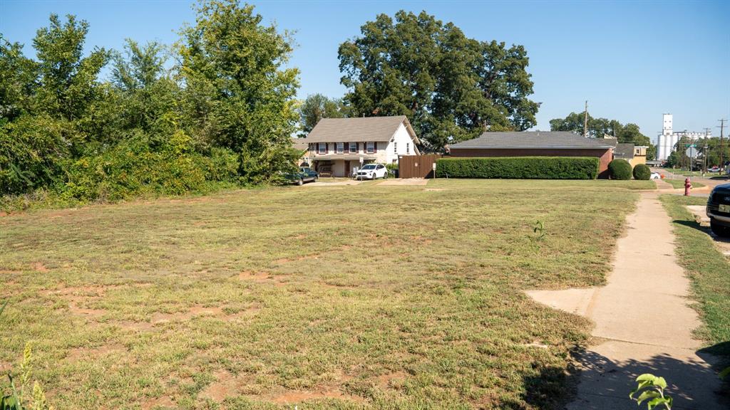 424 S Husband Street Property Photo 1