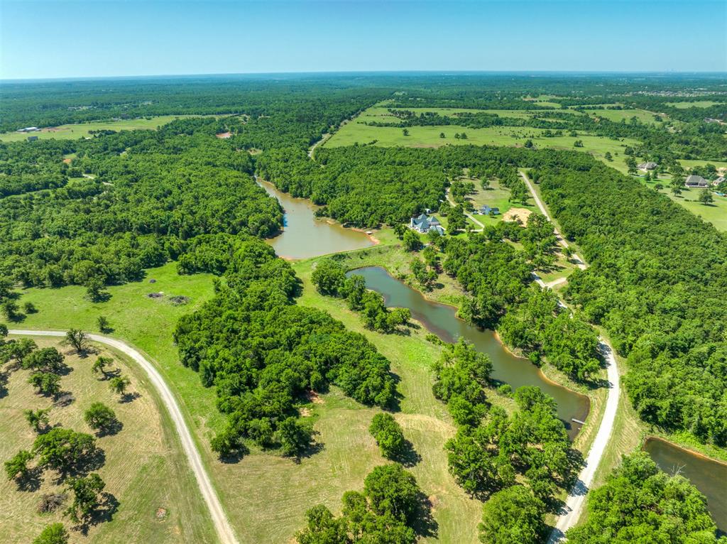 9759 Creek View Road Property Photo 1