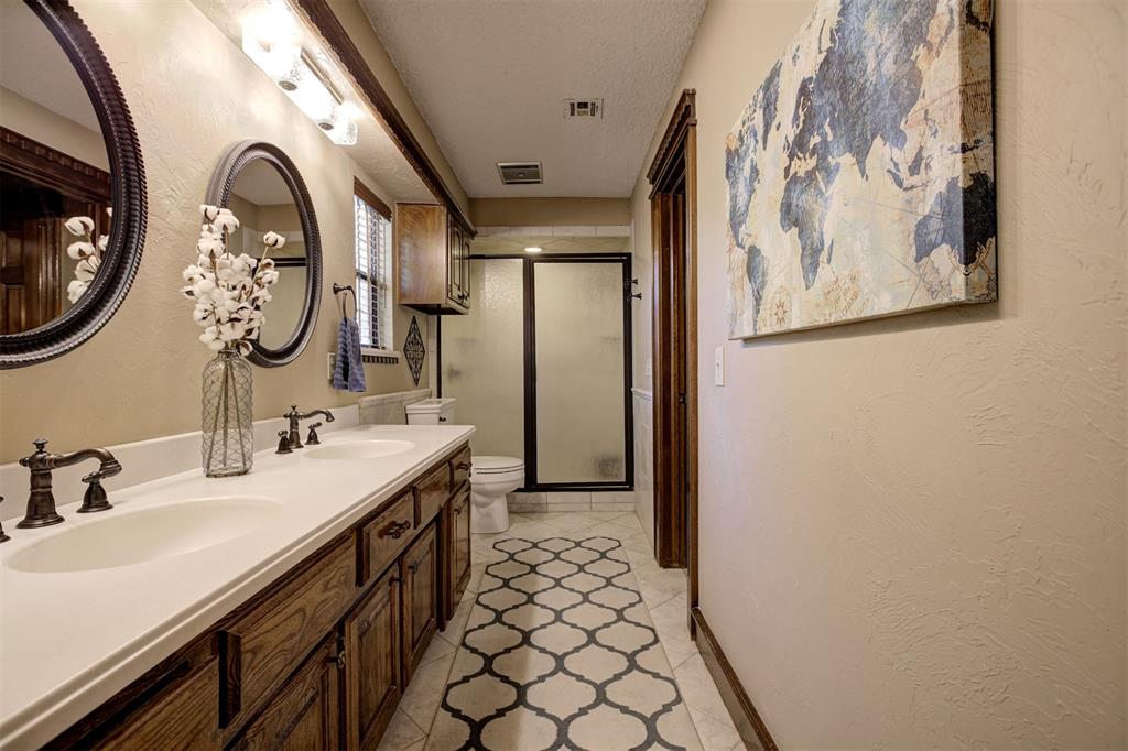 2413 S Wentworth Court Property Photo 35