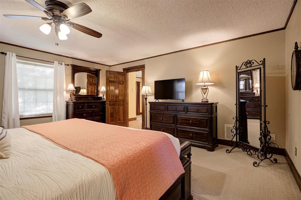 2413 S Wentworth Court Property Photo 40