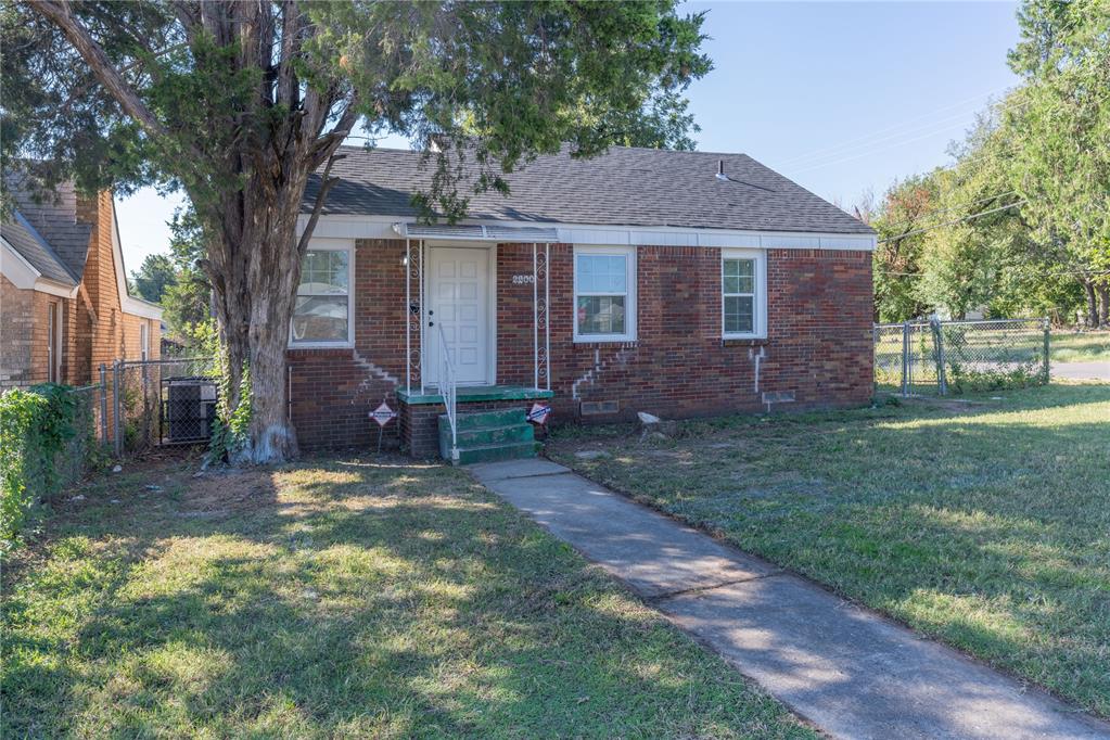 2200 Ne 19th Street Property Photo 2