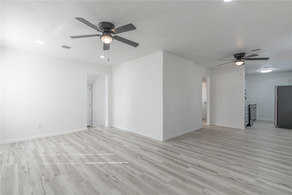2200 Ne 19th Street Property Photo 4