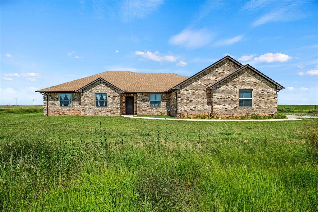 24119 E 1080 Road Property Photo 2