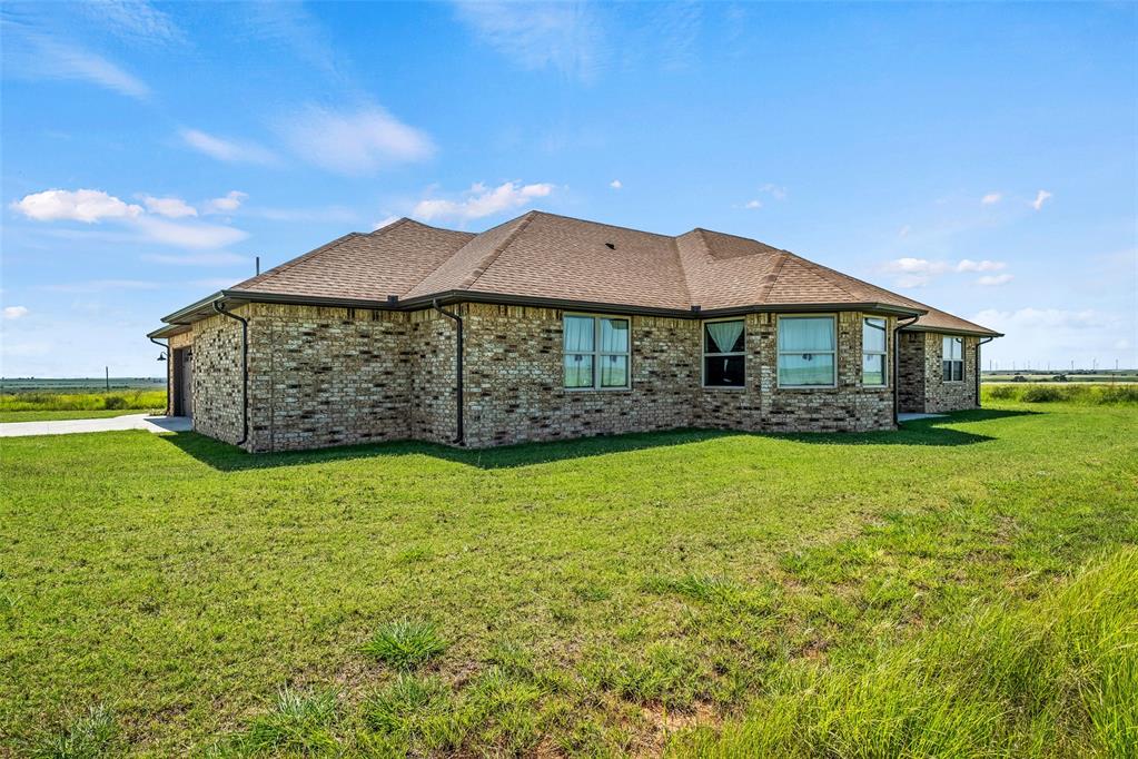 24119 E 1080 Road Property Photo 3