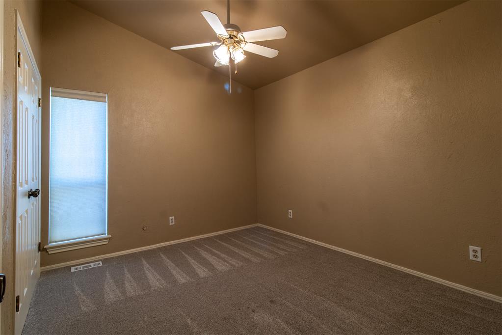 14007 Fairhill Avenue Property Photo 14